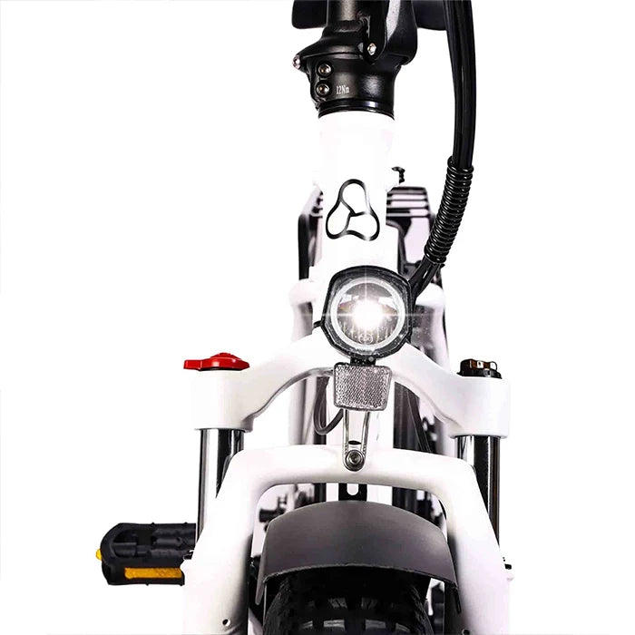 HYGGE VESTER Fat Tyre E-Bike in Heron White-front face view