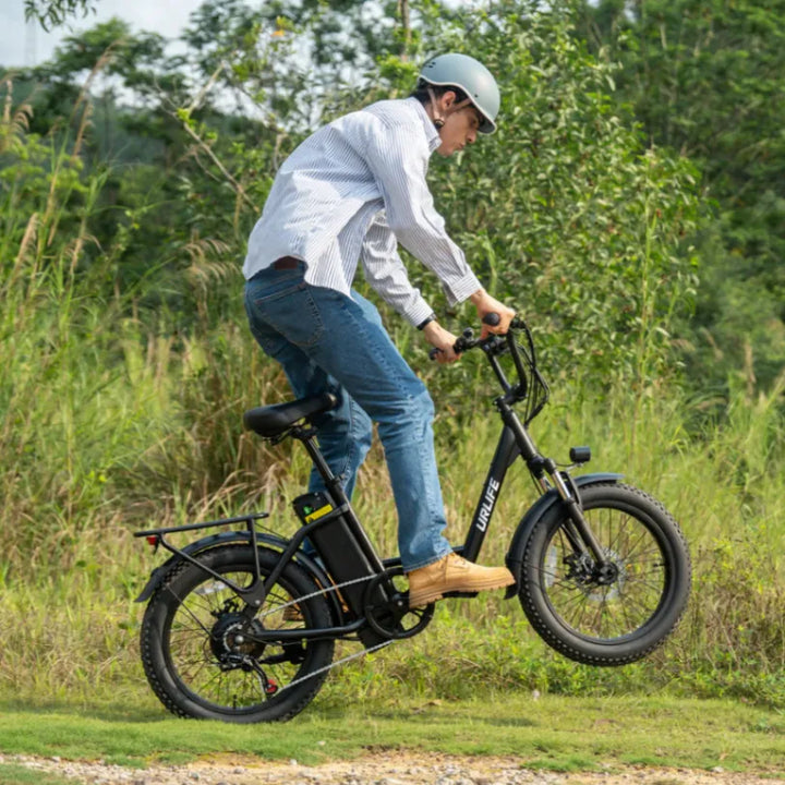 URLIFE E20 Fat Tyre E-Bike in Black-rider in nature